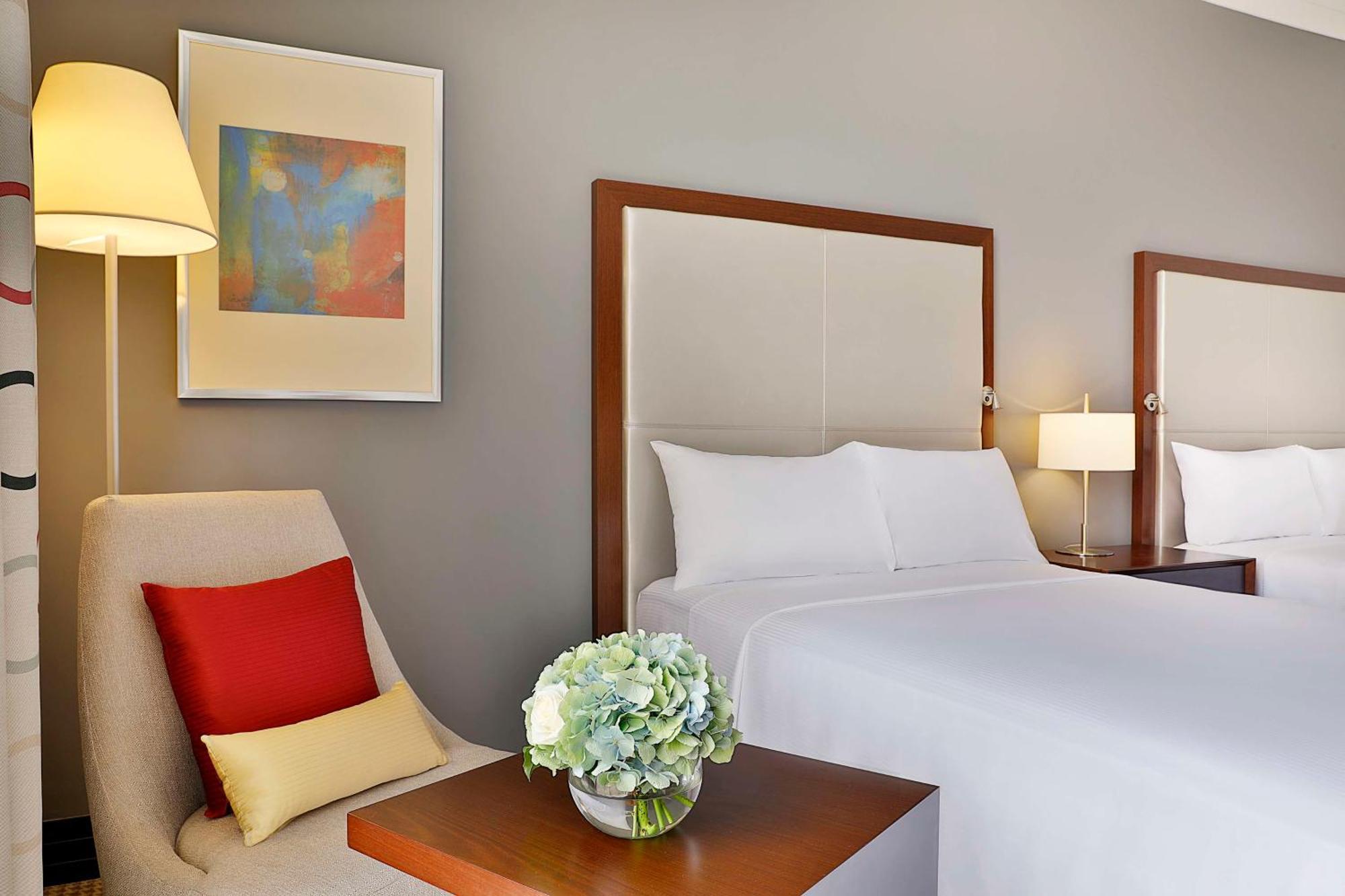 Doubletree By Hilton Doha - Al Sadd Hotel Luaran gambar A guest room at the Hilton San Francisco